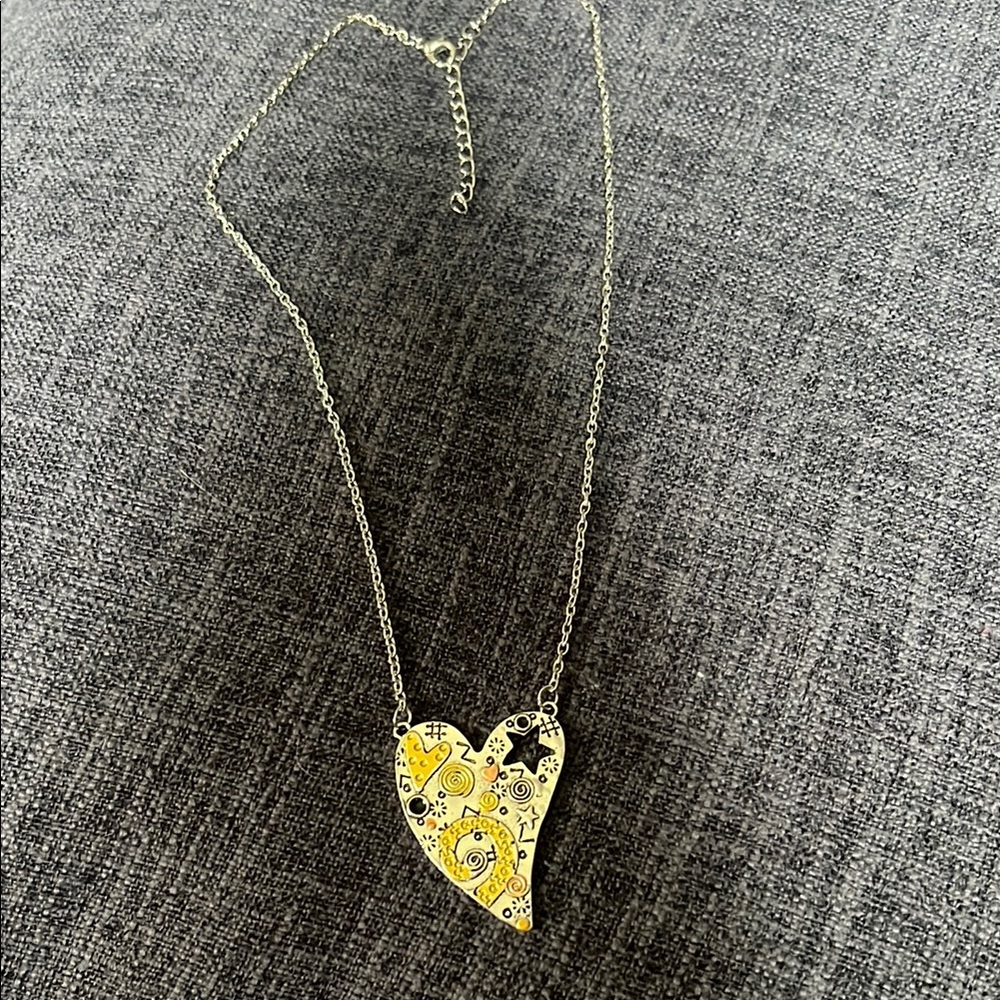 Artistic Heart Pendant Necklace - Picture 2 of 4